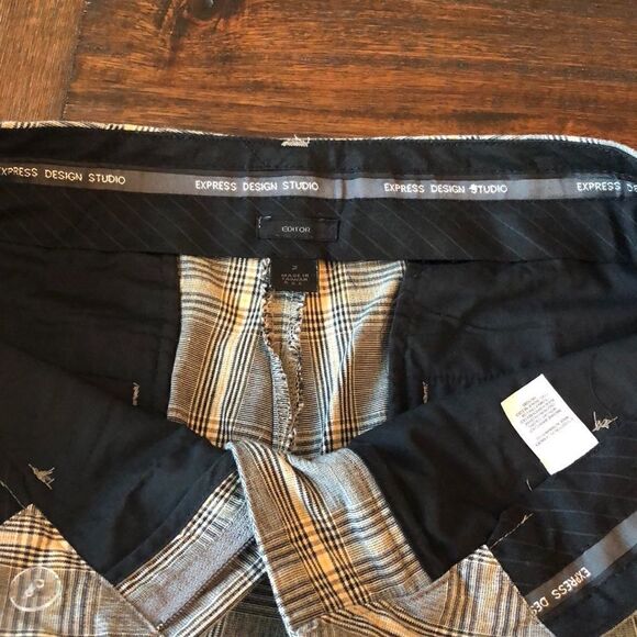 Express editor Bermuda short - Picture 3 of 5